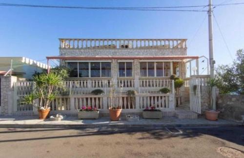 Marina San Gregorio Villa | Villa Petra Cosentini