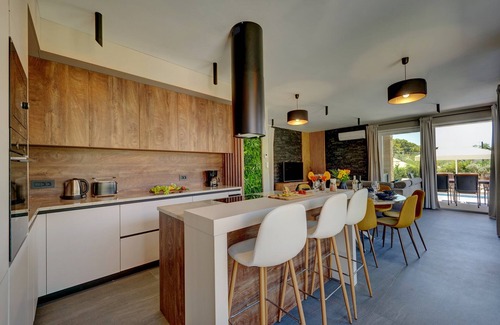 Marcana Villa | Villa Pieron - Luxury Spa Oasis