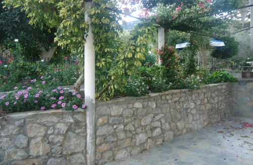 Methana Apartamento | Villa Popi