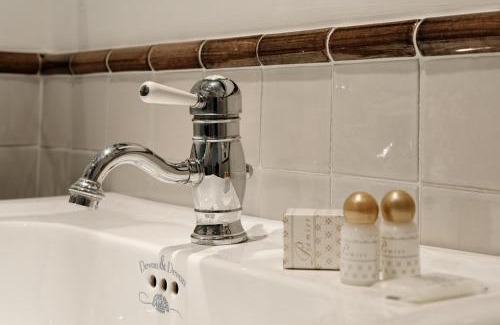 Historical Downtown Salerno Hotel | Villa Poseidon -Boutique Hotel-