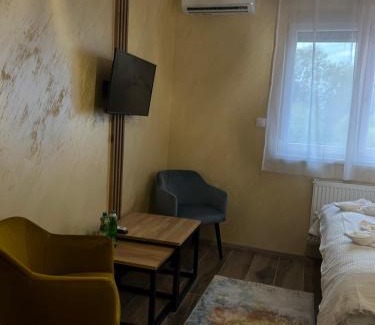 Horna Poton Cama Y Desayuno | Villa Potôň 2023