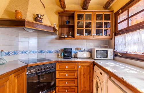 Prades Villa | Villa Prades, 6 dormitorios, 13 personas
