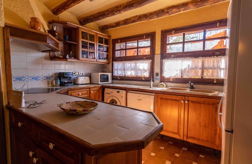 Prades Villa | Villa Prades, 6 dormitorios, 13 personas