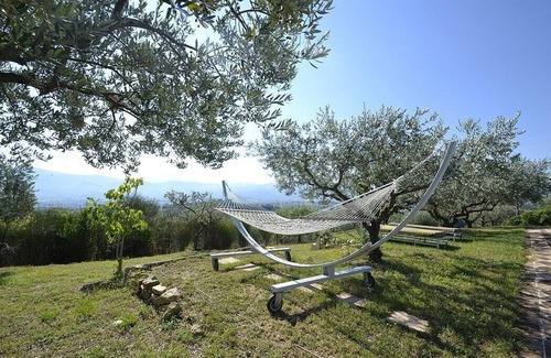 San Brizio Villa | Villa de lujo: una encantadora villa histórica en tres plantas ubicada en un elegante edificio del siglo XVIII.