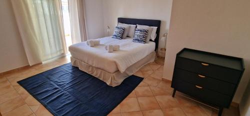 Figueiral Apartamento | Villa Pretty with Private Swimming Pool