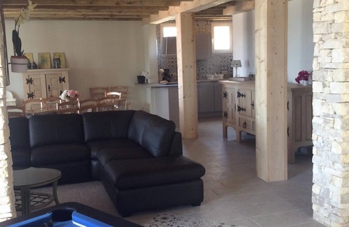 Caumont-sur-Durance Villa | VILLA VER'OLIVE PARA 12 PERSONAS CON PISCINA PRIVADA CERCA DE AVIGNON-ISLE S / SORGUE