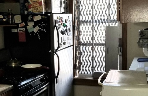 South Slope Apartamento | Amueblar Qn sz dormitorio y sala de estar en 2 BR apt