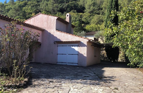 Belgentier Casa | Villa Provençale au Calme Entourée de Verdure, Animaux de Compagnie Acceptés !