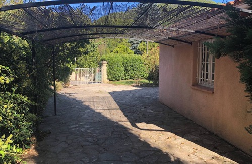 Belgentier Casa | Villa Provençale au Calme Entourée de Verdure, Animaux de Compagnie Acceptés !