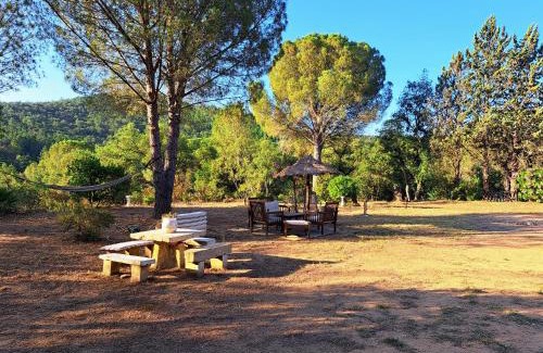 Sainte-Maxime Casa | Villa provençale avec piscine au calme