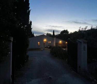 Draguignan Villa | Villa provençale - piscine-calme