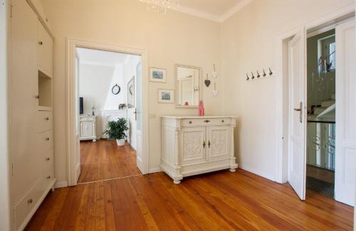 Intra Apartamento | Villa Rachel Trilo