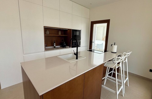 Montanejos Villa | Villa Raquel Montanejos, 12 personas, 6 baños, piscina, jardín, barbacoa.