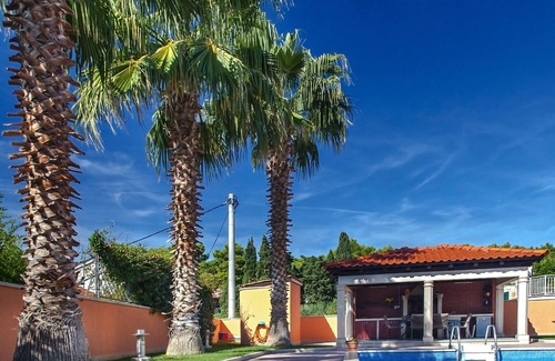 Sumartin Villa | Villa Rasotica