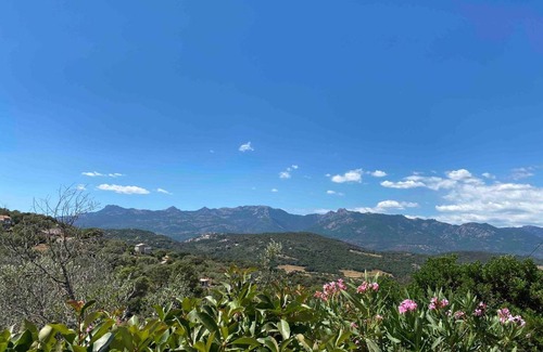 Santa Giulia Apartamento | Villa rdc en plein cœur du maquis Corse