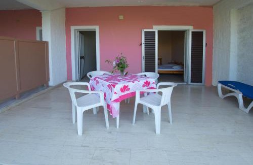 Agios Gordios Apartamento | Villa Rebecca