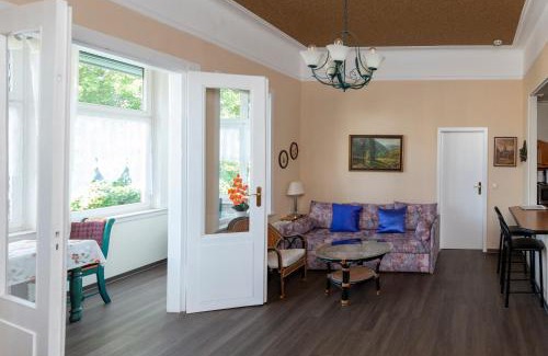 Friedrichroda Apartamento | Villa Regina Fürstensuite