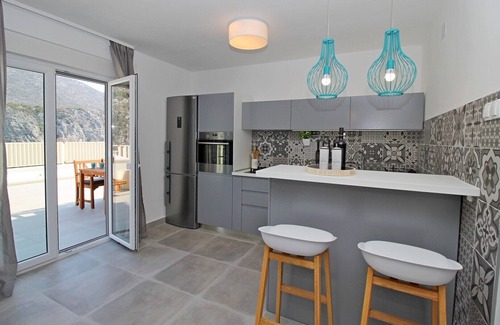 Omis Villa | 6 bedroom Villa Remusic, Pool, whirlpool, Sauna