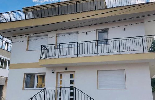 Sanmartin Casa | Villa Residence