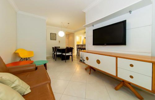 Ingleses Norte Apartamento | Villa Rica: Ap 1 quadra do Mar nos Ingleses YU2532