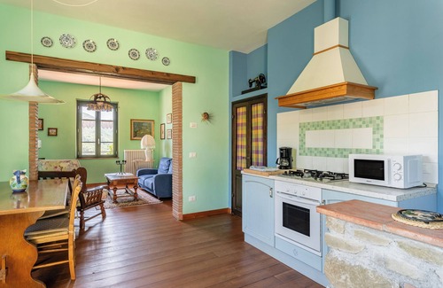 San Marcello Piteglio Otro | Villa 'Rifugio Arcobaleno' con vistas a la montaña, piscina climatizada y Wi-Fi