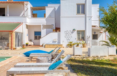 Capilungo Villa | Villa 'Rilù - Suite' con piscina compartida, Wi-Fi y aire acondicionado