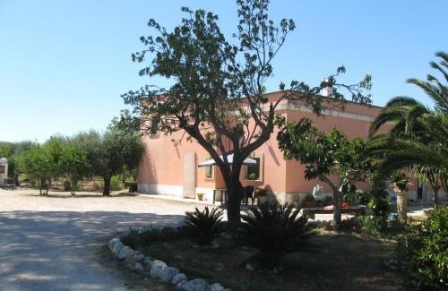 Campi Salentina Cama Y Desayuno | Villa Rita Bed & Breakfast