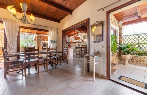 Quartu Sant'Elena Villa | Villa "Rita" con terraza y jardín privados