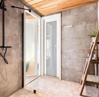 Klaukkala Casa | Villa Ritva - Modern - Lakefront - Hot Tub