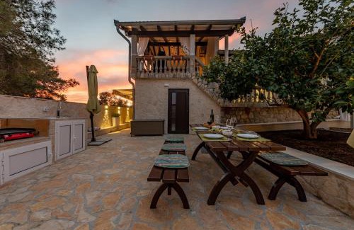 Zdrelac Villa | Villa Roko - Luxury Villa 60m from beach!