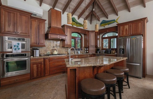 Hart Bay Villa | Villa Romance...... 4-bedroom villa with WiFi, AC in Chocolate Hole
