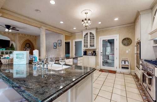 Lake Lure Casa | Villa Rosa: All-Suite lakefront chateau with private infinity pool & beach