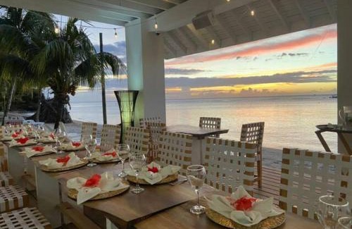 Antoneys Cay Villa | Villa Rosa - at Luna Beach Roatan