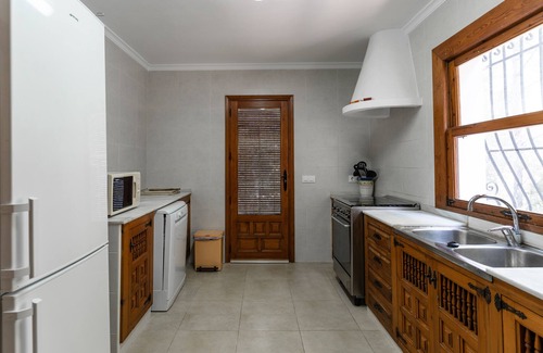 Montgo de Toscamar Villa | Villa Rosa - Cuatro Habitaciones Villa, Capacidad 8