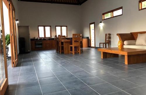 Purwakerti Cabina | Villa Rosa