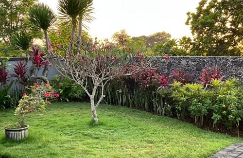 Purwakerti Cabina | Villa Rosa