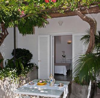 Positano City Centre Cama Y Desayuno | Villa Rosa