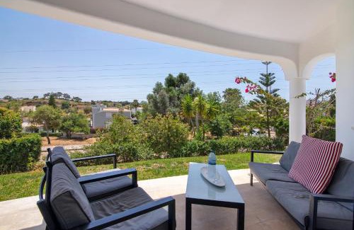 Alpouvar Villa | Villa Rose