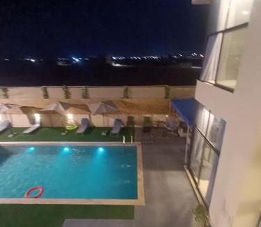 Al Jizah Chalet De Esquí | Villa rotana airport road