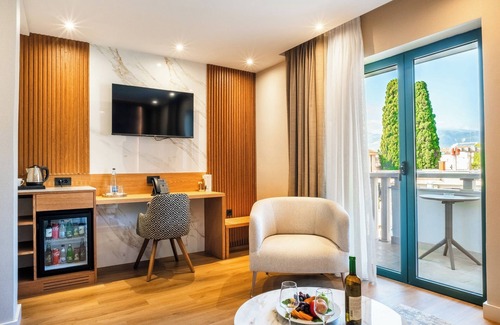 Tivat Hotel | Villa Royal