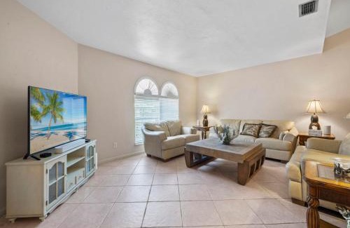 Lochmoor Waterway Estates Casa | Villa Royal Palms
