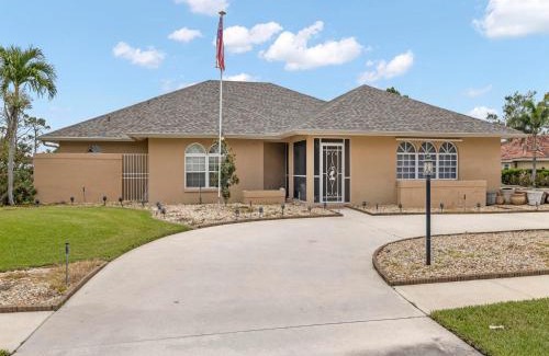 Lochmoor Waterway Estates Casa | Villa Royal Palms