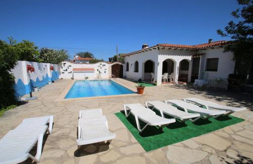 Miami Platja Villa | Villa Rustical 9