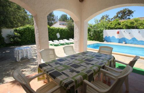 Miami Platja Villa | Villa Rustical 9