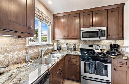 Laguna Beach Villa | Villa Rustico at the Retreat in Laguna Beach