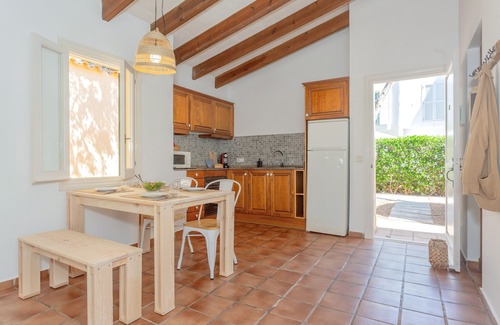 Son Xoriguer Villa | Villa 'S'Avarqueta' con piscina compartida, Wi-Fi y aire acondicionado