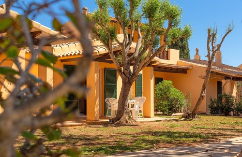 Son Xoriguer Villa | Villa 'S'Avarqueta' con piscina compartida, Wi-Fi y aire acondicionado