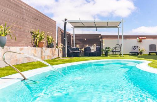 Las Palmas de Gran Canaria Casa | Villa Samperez Piscina Jardin 5 Dormitorios 12 Personas