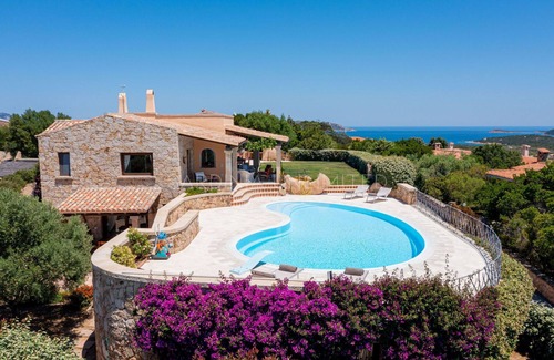 San Teodoro Villa | Villa en San Teodoro con 5 habitaciones, capacidad 10