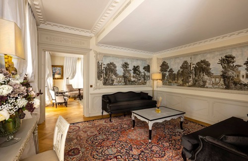 Couronne Urbaine Hotel | Villa Saint Ange